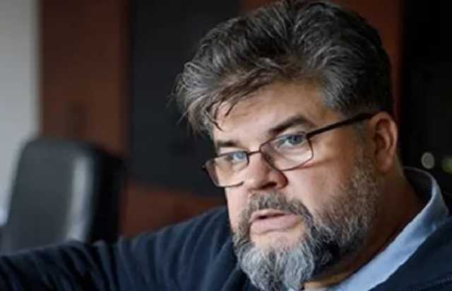 Шарий слил в сеть скандальную переписку Яременко о разведении войск на Донбассе