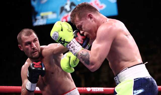 Россиянин Ковалев страшным нокаутом проиграл чемпионский титул в бою года