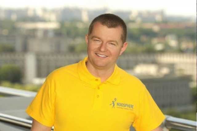 Запорізький аферист Mаx Pоlyаkov, який видає себе за винахідника, намагається зачистити інтернет