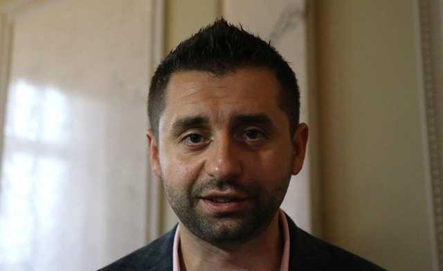 СМИ: Законопроект о легализации азартных игр лоббирует Арахамия и «лужниковские»