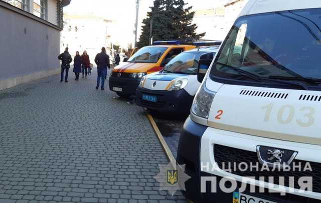Из Львовской ОГА эвакуировали 150 человек из-за угрозы взрыва
