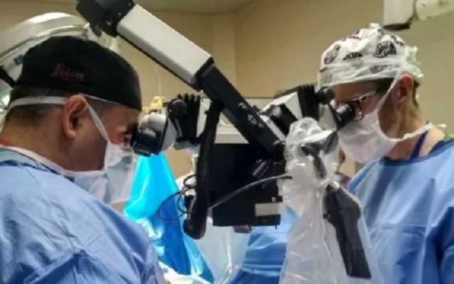 Ждал новое лицо 14 лет: во Львове провели уникальную операцию подростку