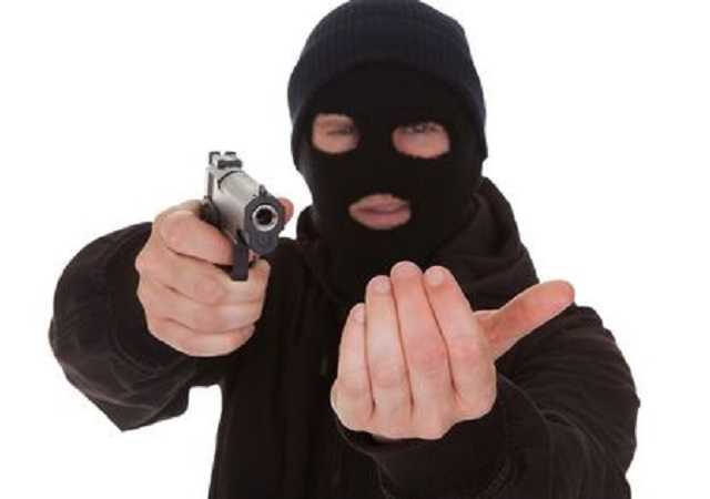 На Киевщине неизвестные избили и ограбили предпринимателя