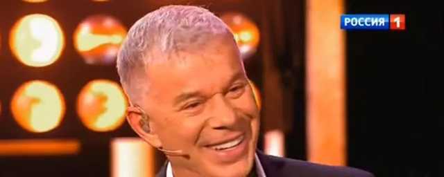 "Сделан я в СССР": крымнашисту Газманову подарили Зеленского