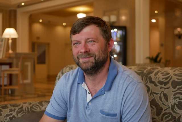 Кто такой Александр Корниенко и как он насмешил с "секси"-партией "Слуга народа"