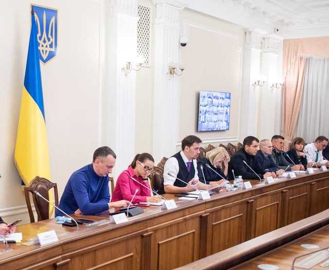 Советник премьера Голик рассказал, кто и какие школы, детсады и стадионы будет строить