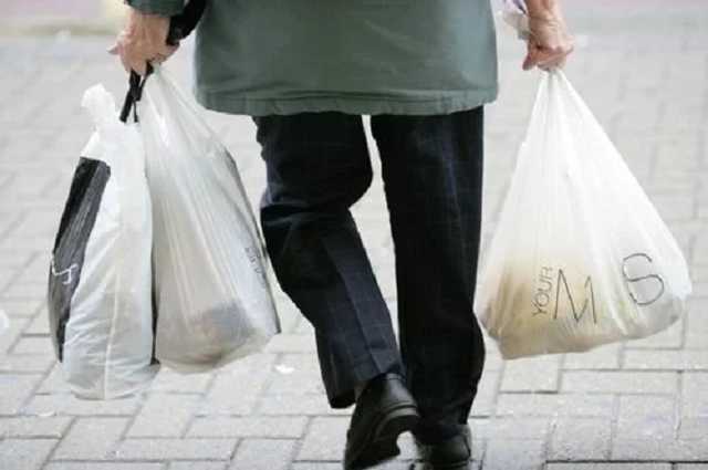 Рада поддержала запрет одноразовых пакетов