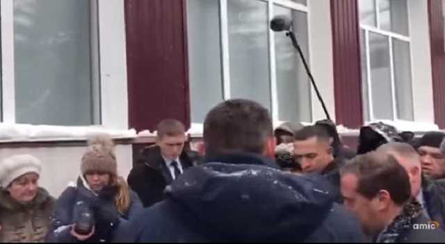 «Проблем всегда хватает»: российский премьер Медведев публично громко сконфузился