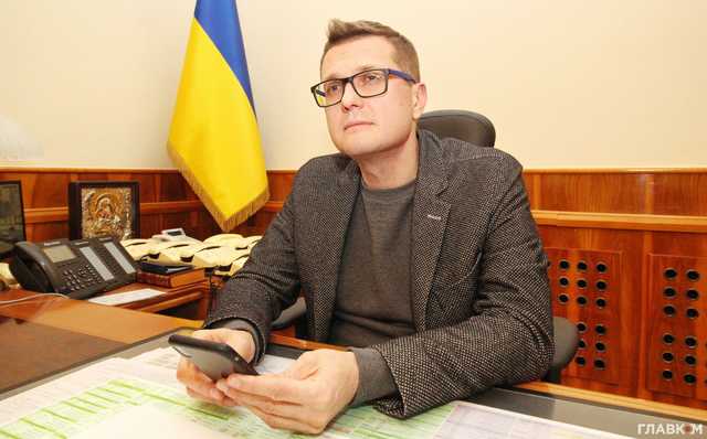 Баканов заявил, что нардепам в Раде нужно запретить пользоваться телефонами