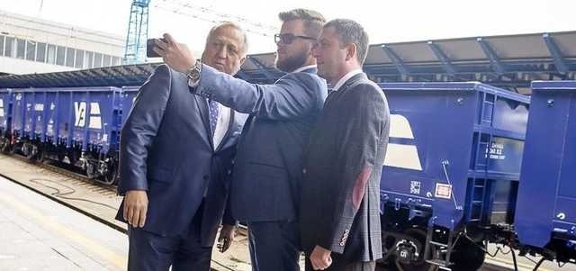 Михаил Подоляк: “Голубые вагоны Гончарука”