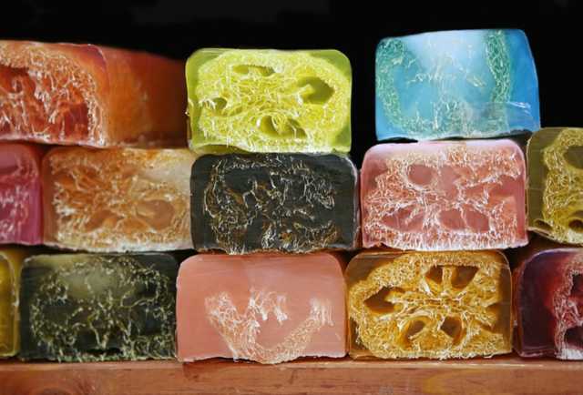 Фашик Донецкий: Мыло для рыла. О средствах гигиены на оккупированных