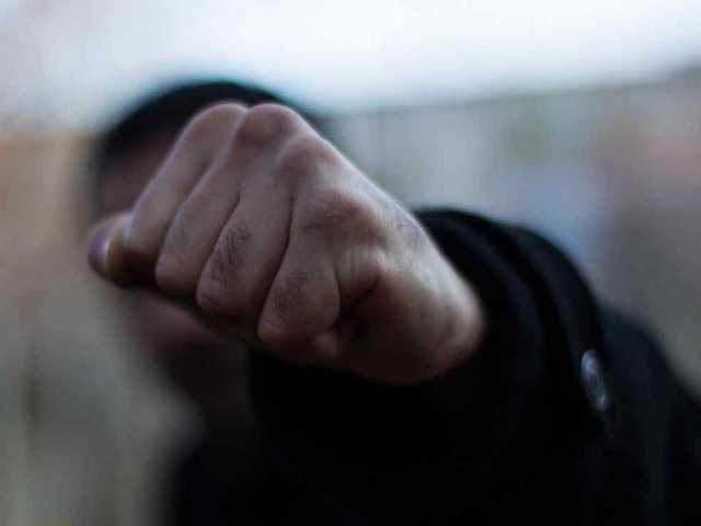 В центре Николаева жестоко избили мужчину, чтобы не возвращать долг