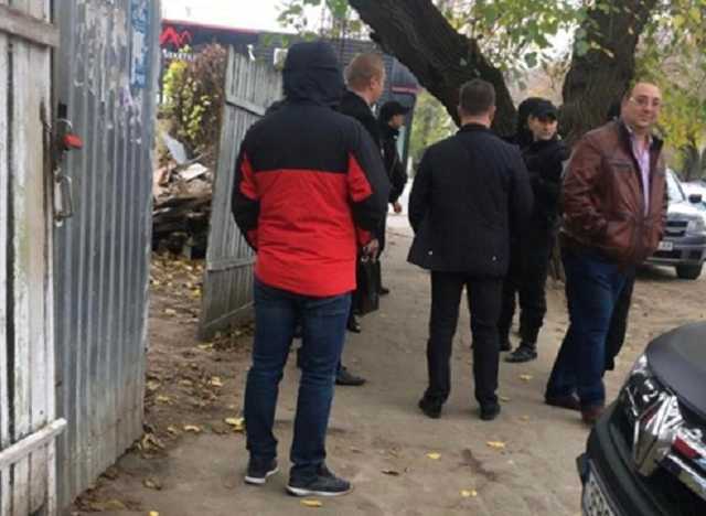 Рейдерская схема: Сардарян и Симонян крышуют земельных аферистов