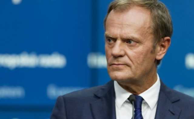 Туск предостерег от политического преследования Порошенко