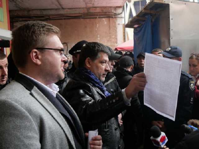 СМИ сообщили о захвате городского рынка в Ивано-Франковске и бездействии полиции