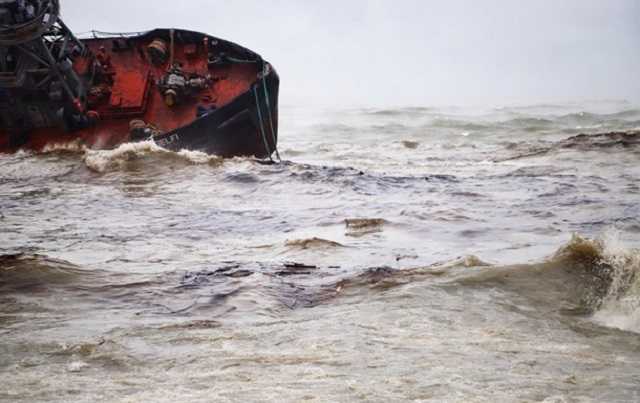 Затонувший в Одессе танкер мог быть задействован в контрабанде нефти, – СМИ