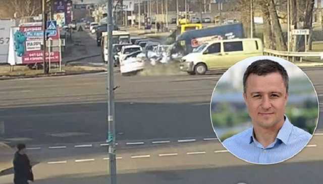 С двумя детьми, на красный: жуткая авария с Кулебой попала на видео