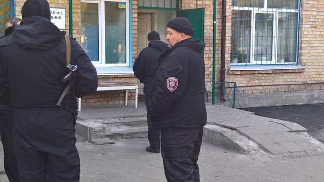 Автоматники не пускають журналістів до потерпілого в ДТП із Кулебою