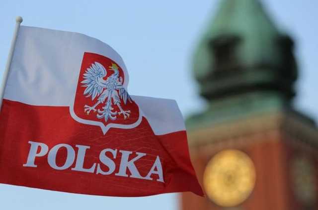 Польша отменила рабочие визы для украинцев: действует новый порядок