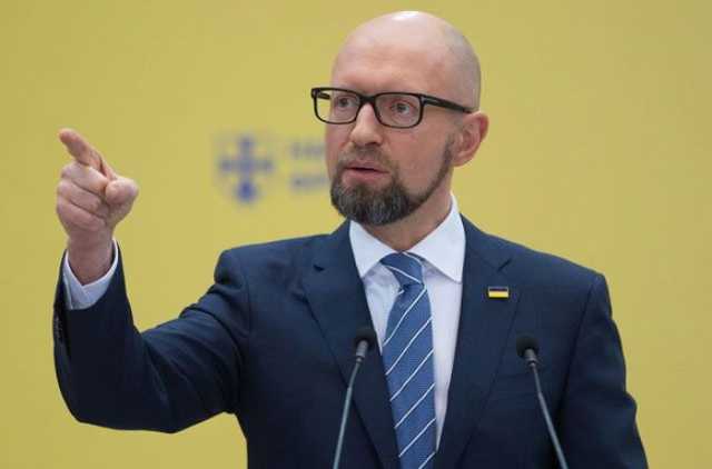 Все пропало: Яценюк срочно обратился к народу Украины