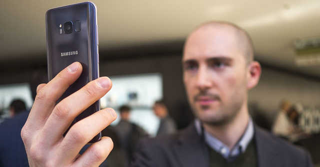 В Китае пользователей мобильной связи обязали сканировать свои лица