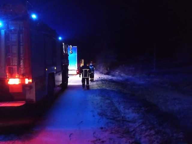 В Украине спасатели достали из снежной ловушки 70 авто