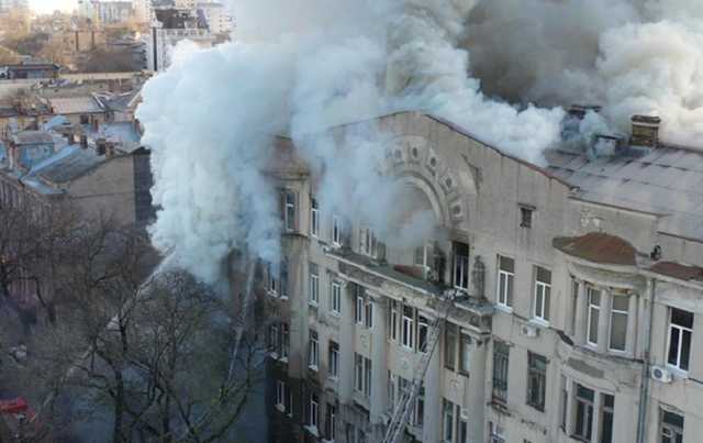 В Одессе под завалами сгоревшего колледжа нашли тело второй жертвы