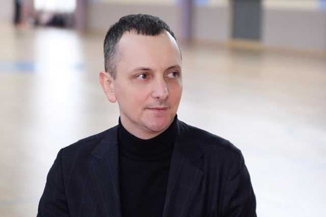 Каждый, кто чего-то достиг в госорганах, должен написать книгу – советник премьера Голик