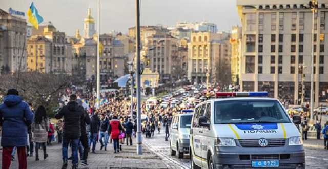 В полиции рассказали, сколько людей пришли на Майдан и на Банковую