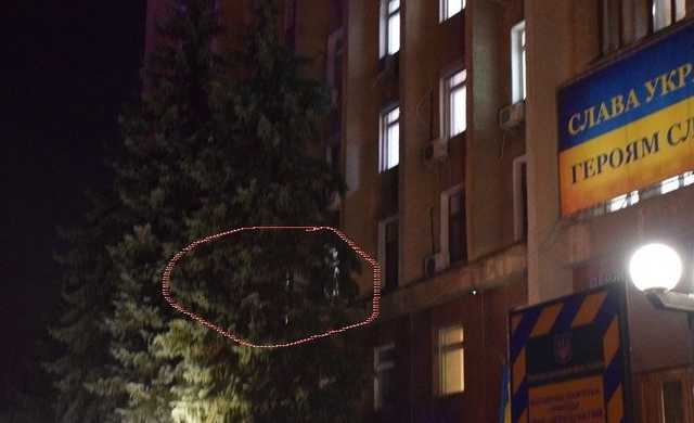 В Николаеве не смогли вручить повестку главе облсовета, спрятавшейся в кабинете