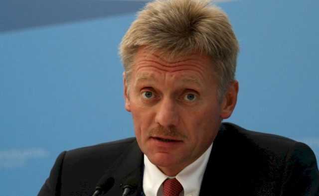 Песков: Зеленский пожал руку Путину