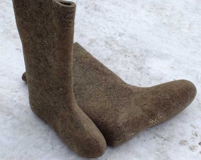 В Якутске мужчина пролетел 10 этажей по шахте, пытаясь спасти валенки