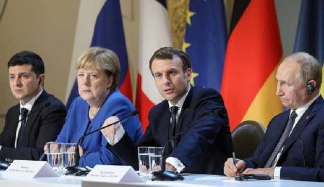 Зеленского выдали жесты: психолог "расшифровал" встречу в Париже