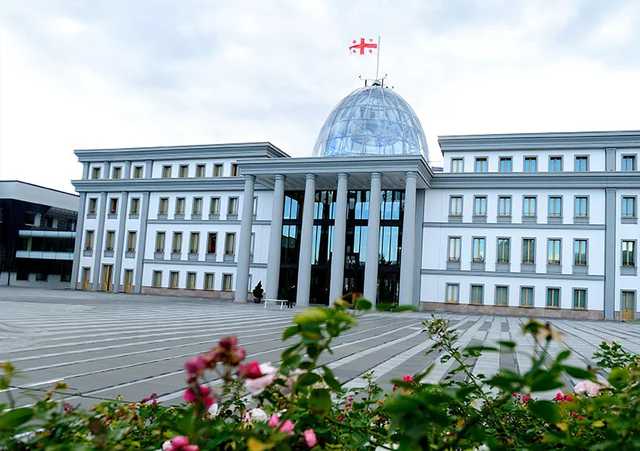 В Грузии продали с аукциона бывшую резиденцию Саакашвили