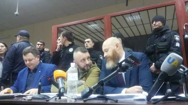 Антоненко говорит, что он на половину еврей, а не ариец