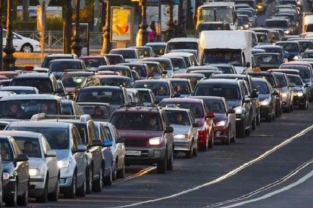 Киев застрял в пробках: протесты под Радой вызвали коллапс в столице