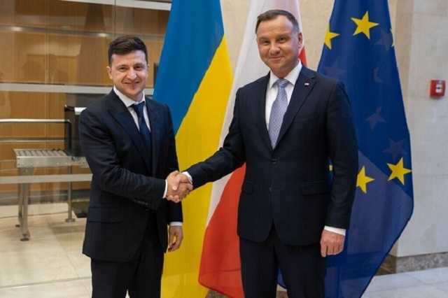 Зеленский провел телефонный разговор с лидером Польши: появились подробности