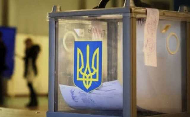Вибори в ОТГ: до правоохоронців надійшло 45 повідомлень про порушення