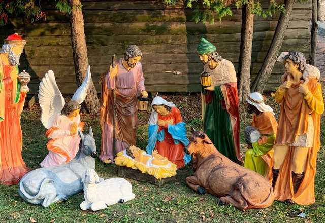 Пресс-секретарь Vodafone анонсировала "неполиткорректный украинский вертеп с ж@дами и цыганами"