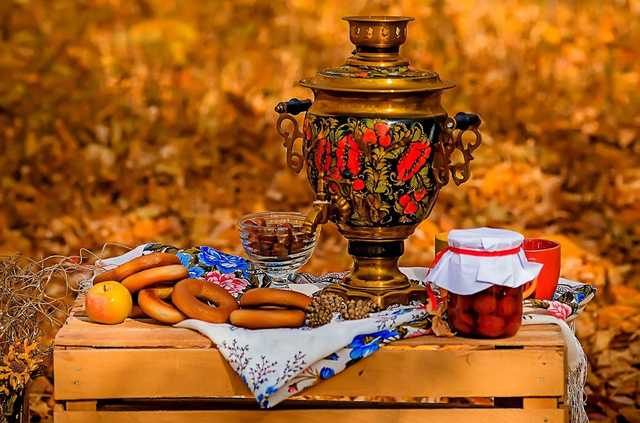 В Борисполе украинка пыталась вывезти в Италию раритетный самовар