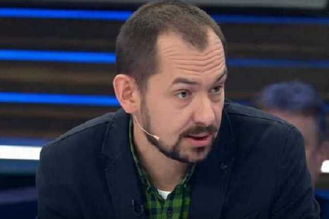 "Наездил на бан в Украину": Цимбалюк потроллил Путина за показуху с Крымским мостом