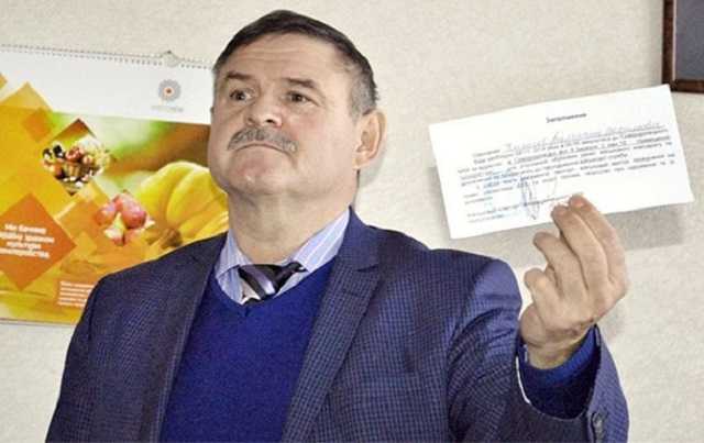 В Северодонецке мэра в шестой раз восстановили в должности