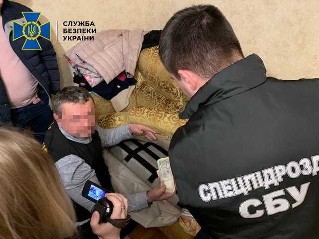 Начальника відділу Міноборони спіймали на хабарі