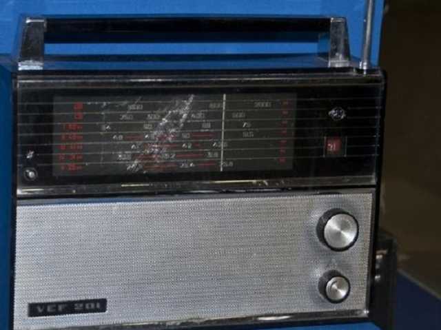 Главарь "ДНР" хочет, чтобы в эфире радиостанций на Донбассе ежедневно звучал гимн России