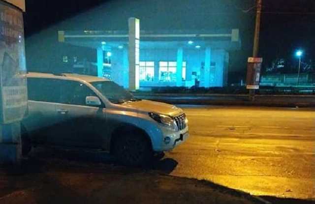 "Права за сало?" Сеть разозлило хамское паркование "Юзика"