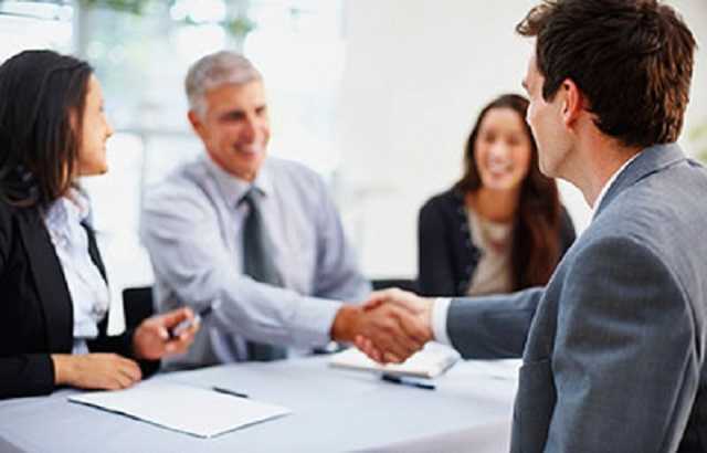 В Украине легально работают меньше половины трудоспособных людей