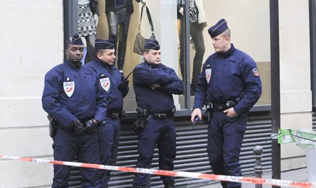 У Франції хлопець убив хрестом священика, підозрюваного в педофілії