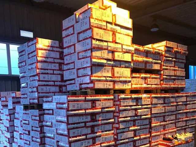 Одесские таможенники обнаружили партию китайских Gucci