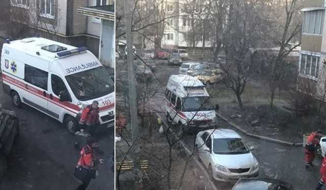 Порезал ножом родителей: в Киеве произошло кровавое нападение