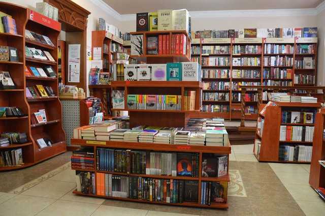 Середньостатистичний читач в Україні прочитує за рік близько 9 книг, – опитування